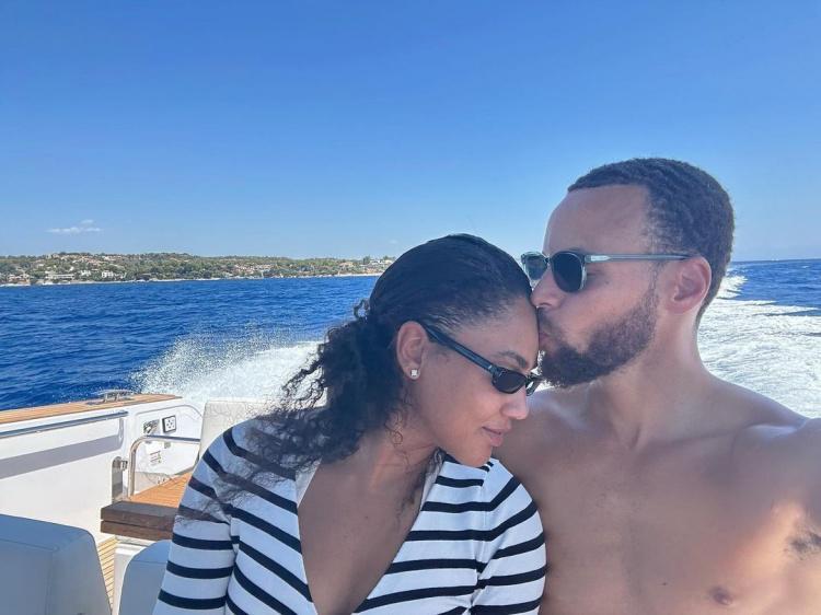 K8凯发-夸梅diss库嫂：库里退役后她肯定会离开 阿耶莎就是这种人